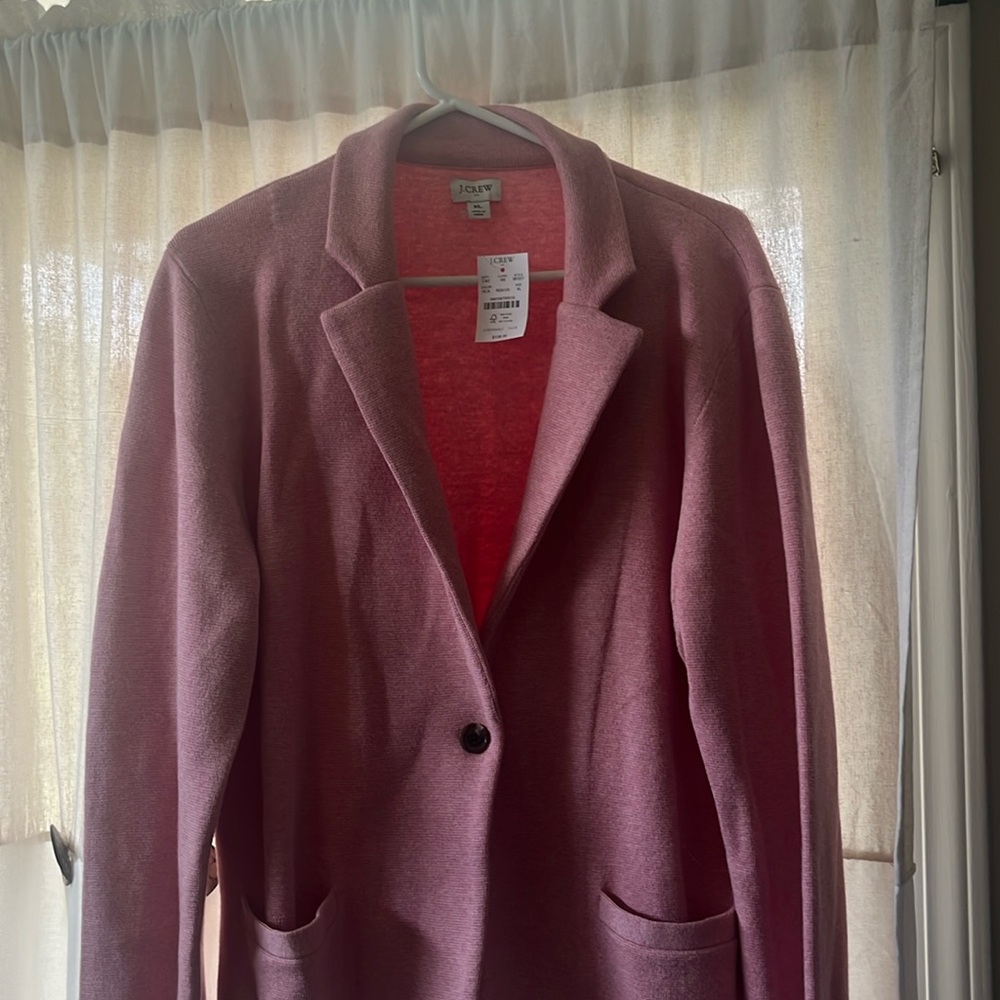 So soft, ultra comfortable, sweater like blazer